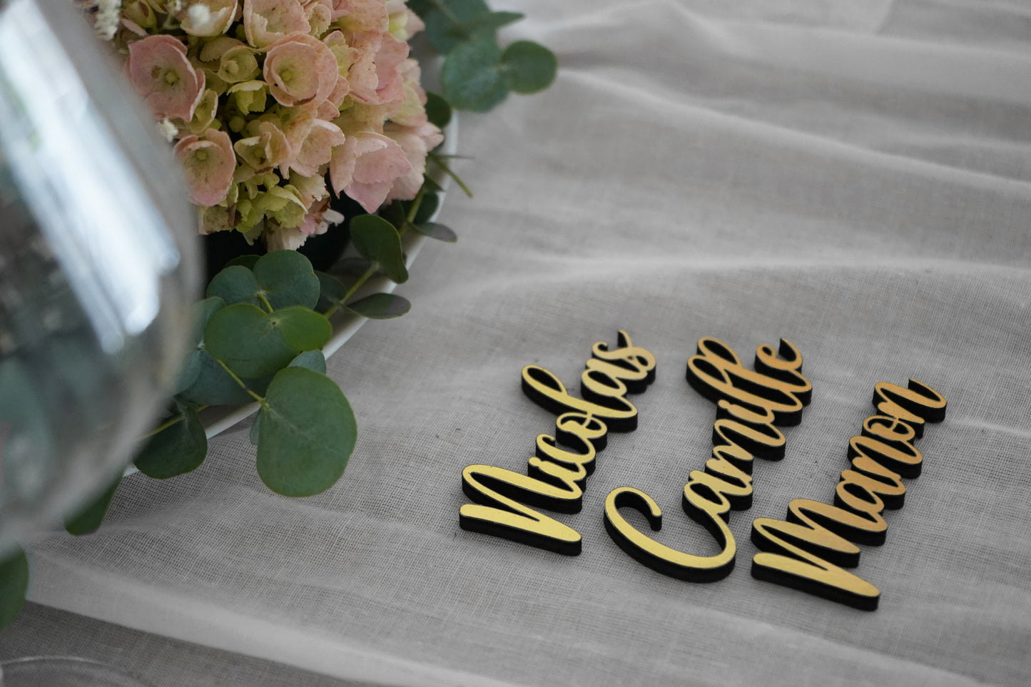 Prénoms pour place de mariage, chemin de table et placement des invités Gold